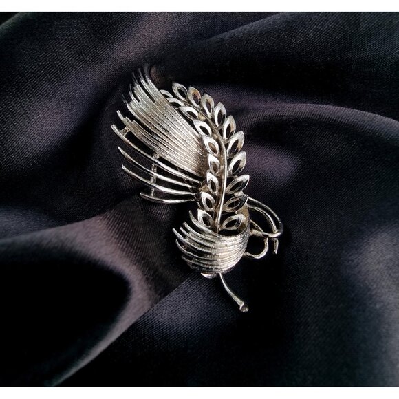 Vintage LISNER Signed Wheat Sheaf Leaves Floral Silver Toned Brooch Pin - Picture 5 of 7